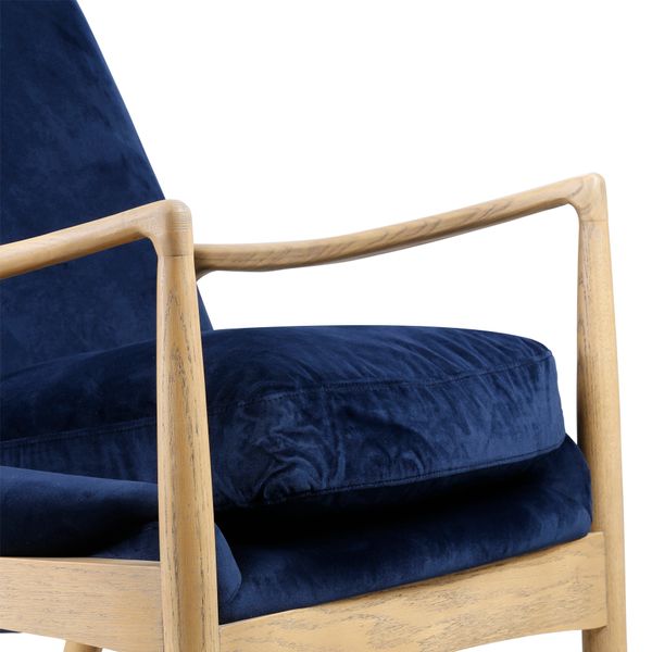 Fauteuil velours bleu foncé pieds frêne naturel Nacho